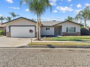 861 S Kazarian St, Tulare, CA 93274