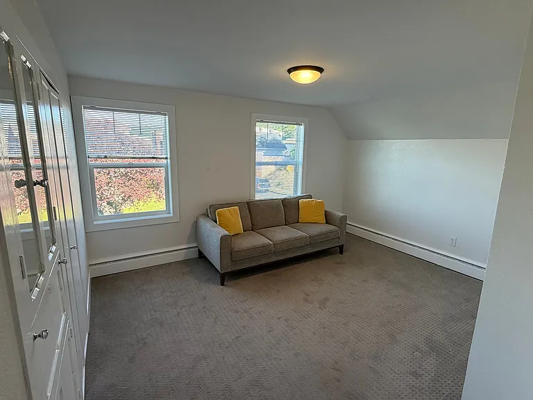 486 Commercial St #2 — Photo 4