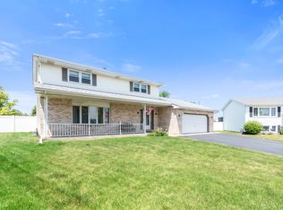 709 Lake Ct, New Lenox, IL 60451