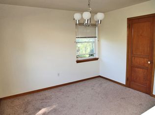 124 Elizabeth Ln, Pittsburgh, PA 15237