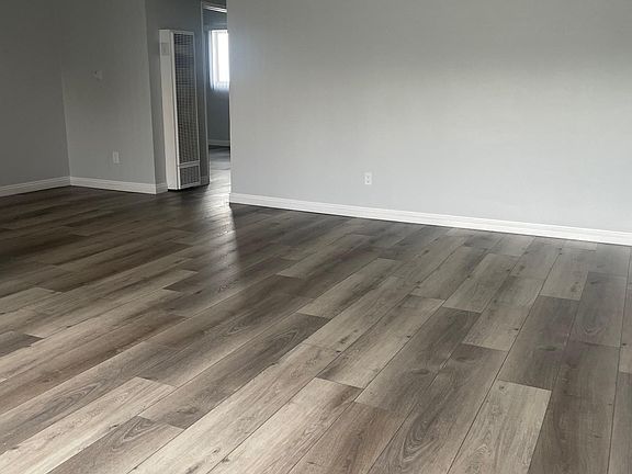 4th image of 5843 Willoughby Ave APT 2