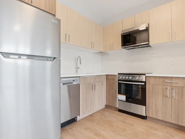 286 Rider Avenue image 6 of 12