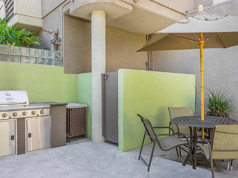 Poolside Grilling Area