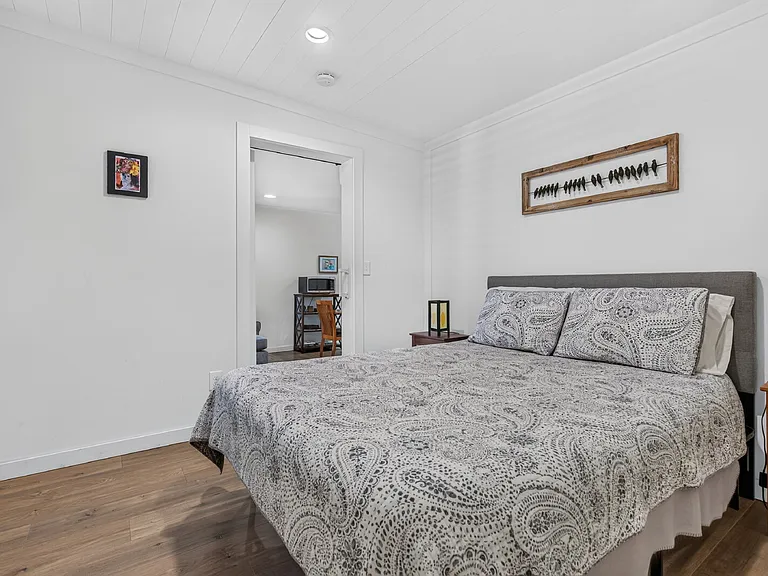 1079 Bellview Ave — Photo 11