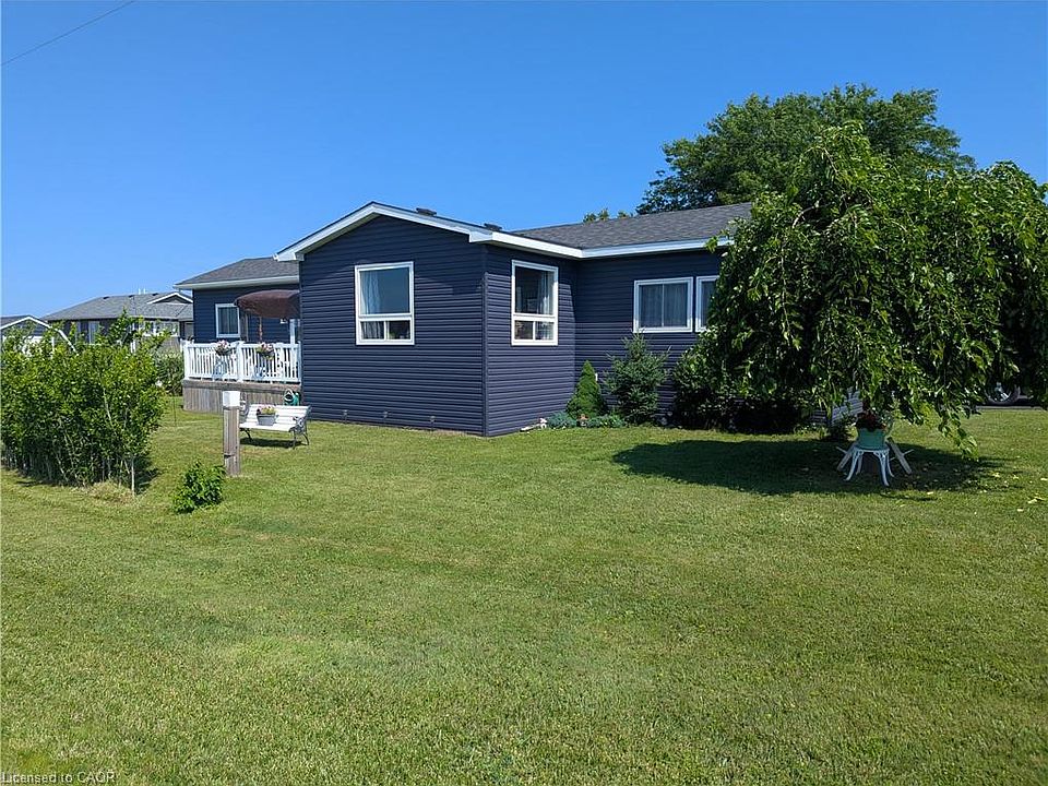 1st image of 27 Cranberry Dr
