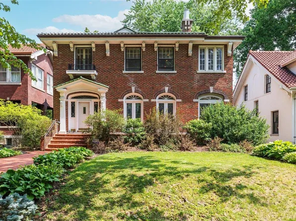 4115 Flora Pl, Saint Louis, MO 63110