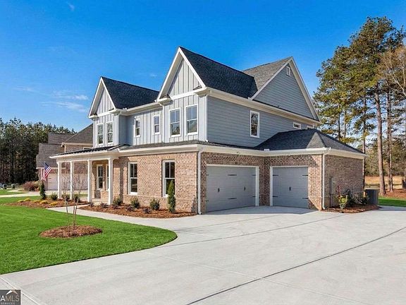 2nd image of 402 Manchester Ln