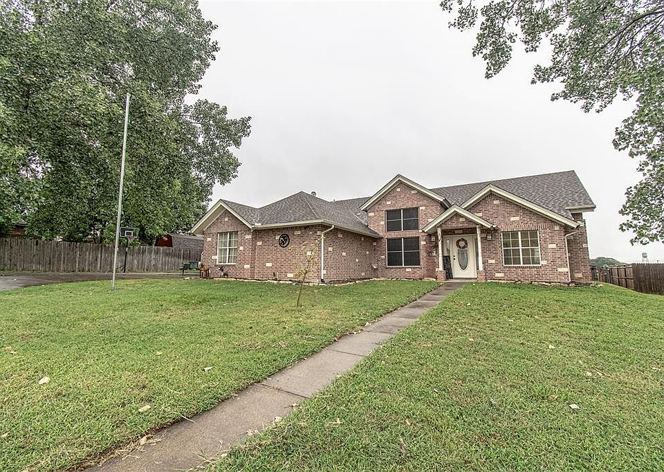 1st image of 117 Chimney Rock Ct