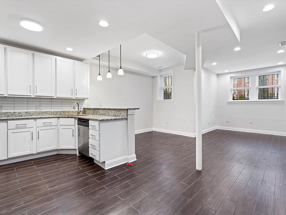 1st image of 4906 N Whipple St APT G