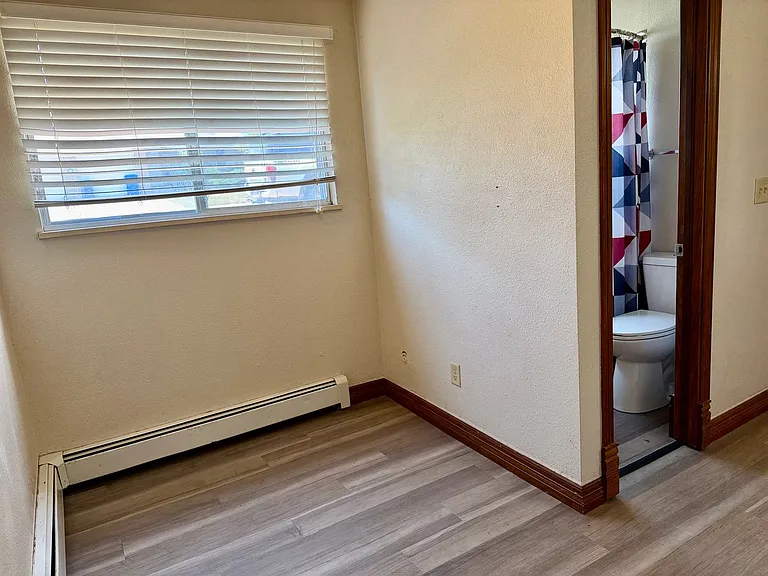 1628 Azalea Dr #4 — Photo 6