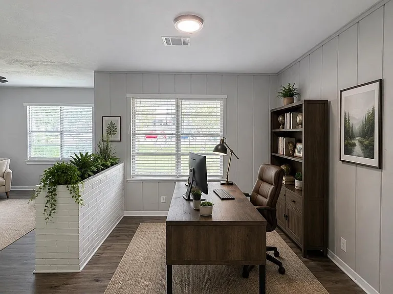 501 Evanston St — Photo 4