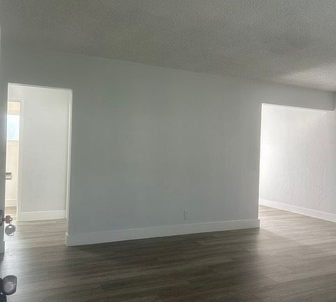 3rd image of 310 W Mountain View Ave #0