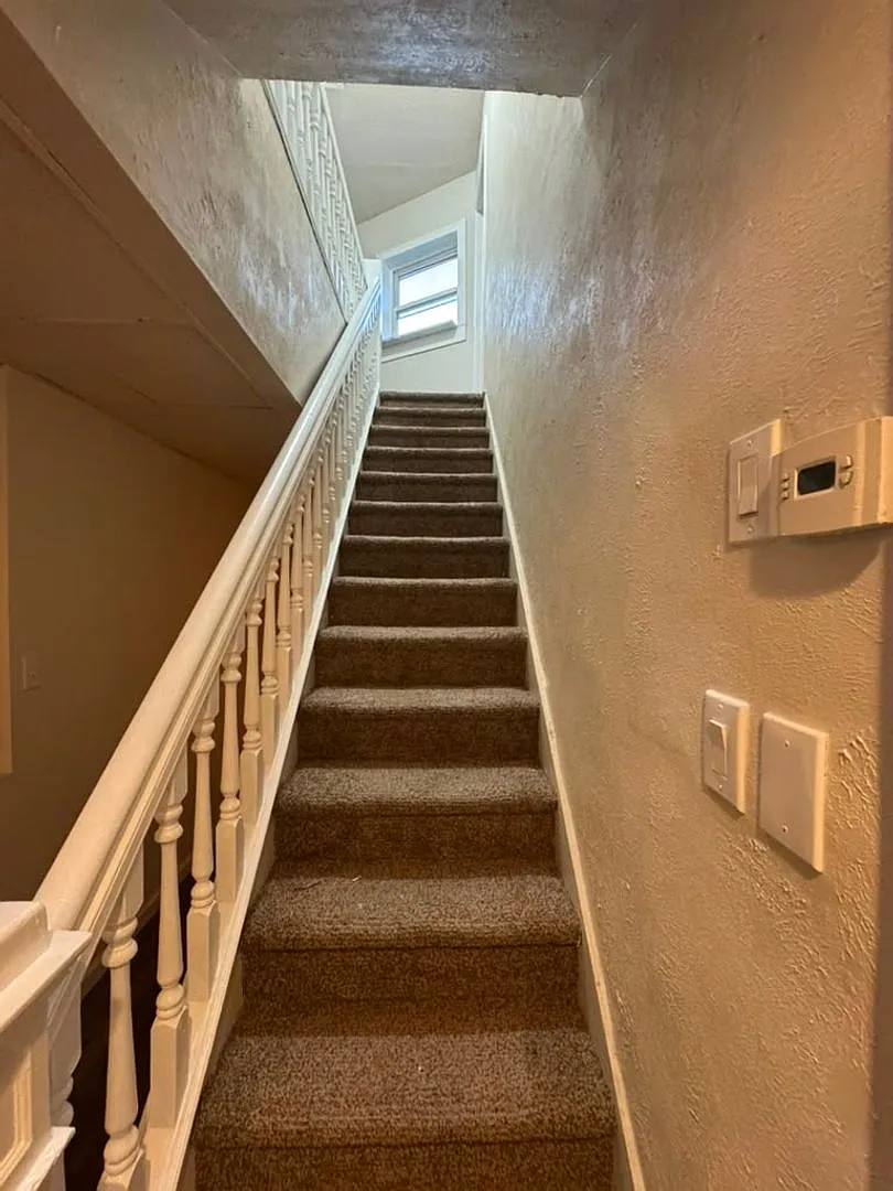 3 bed, 1.5 bath, 1760 sqft, $1,507 — Photo 3