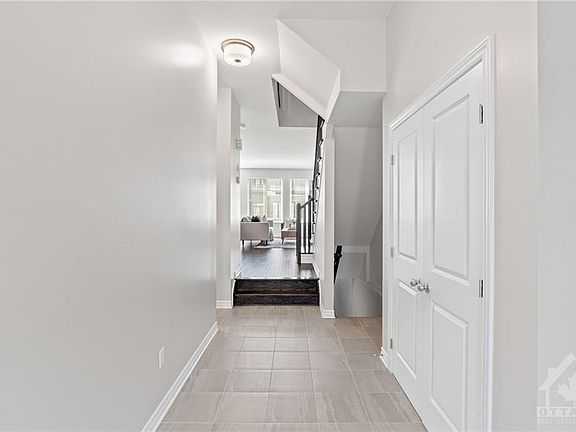 2nd image of 165 Angelonia Cres