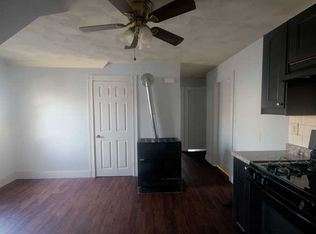13 Elizabeth St Floor 3, Cumberland, RI 02864