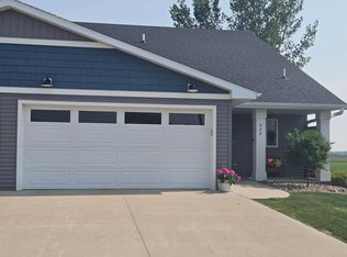 924 3rd Ave SE, Hayfield, MN 55940