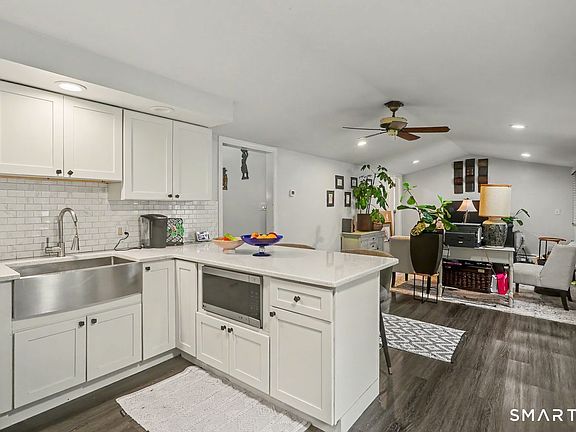 2nd image of 161 Delaware Drive
