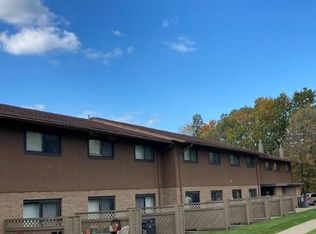 6615 Center St #C, Mentor, OH 44060