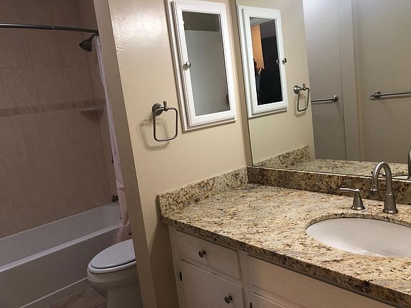 5th image of 2015 Parrott Dr APT 5