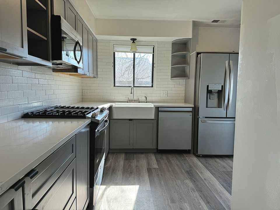 1st image of 1514 Harbour Court #2B
