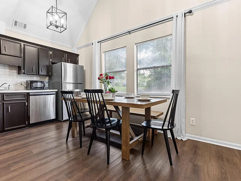 1100 Kenwood Dr — Photo 18