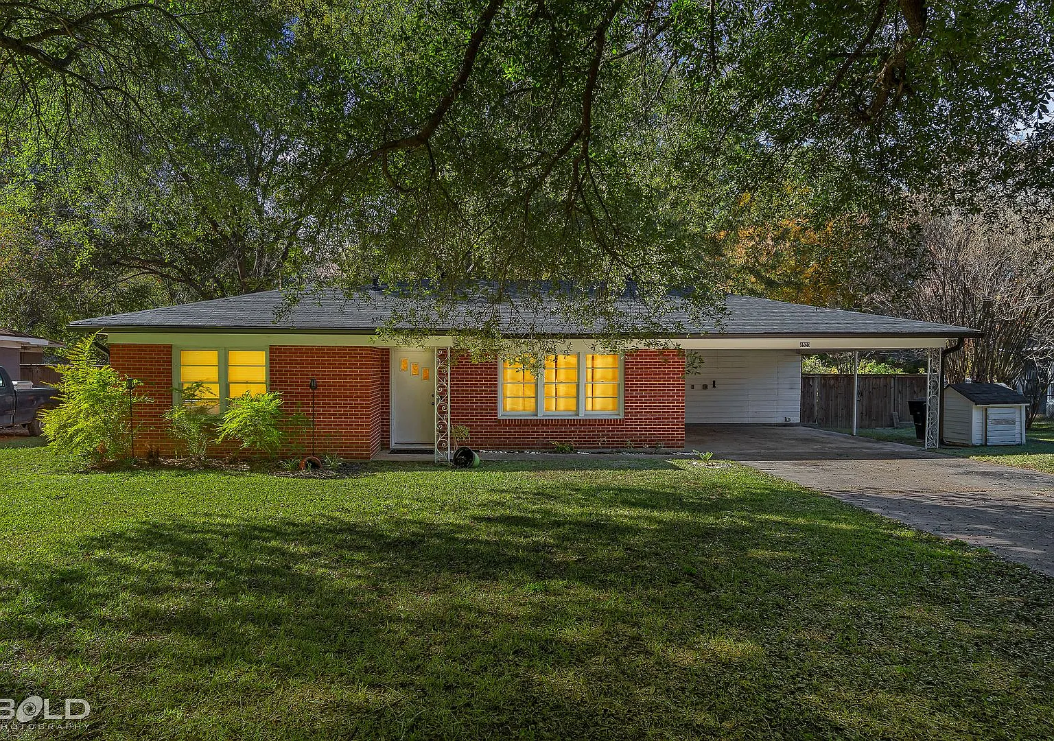 Appointment Only Showings! — Photo 1
