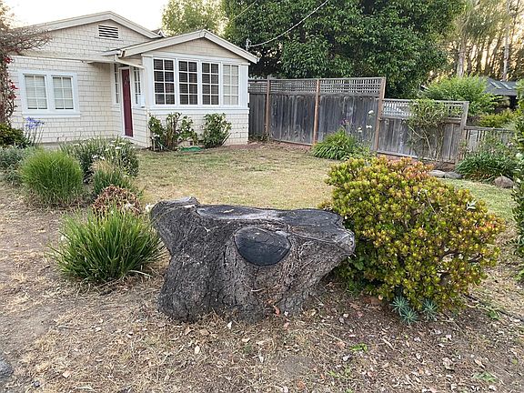 2nd image of 217 Hollister Ave