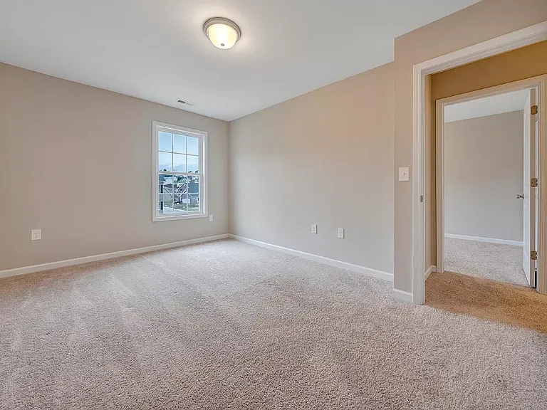 915 Holland Loop NW — Photo 22