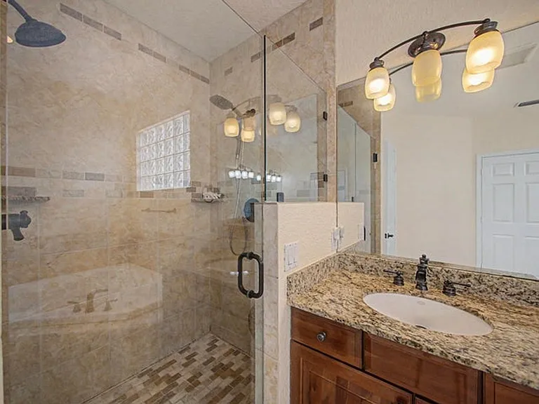 4868 Canal Dr — Photo 13