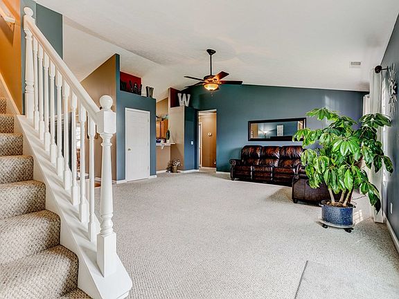 2nd image of 2348 Tradition Ave