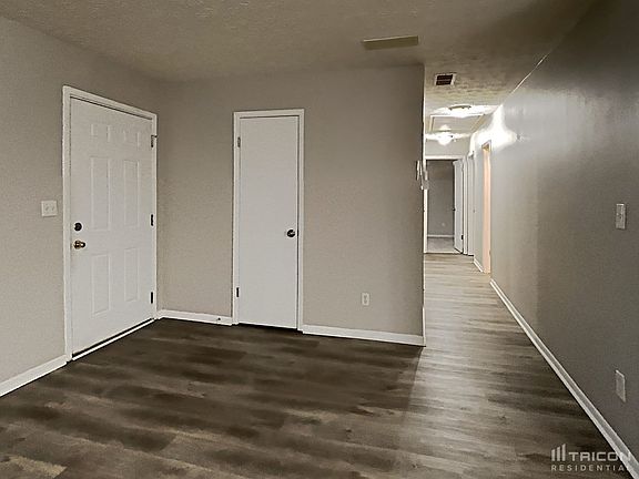 3rd image of 3164 Newcastle Way