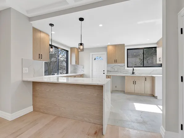 17018 108th Ave, Jamaica, NY 11433