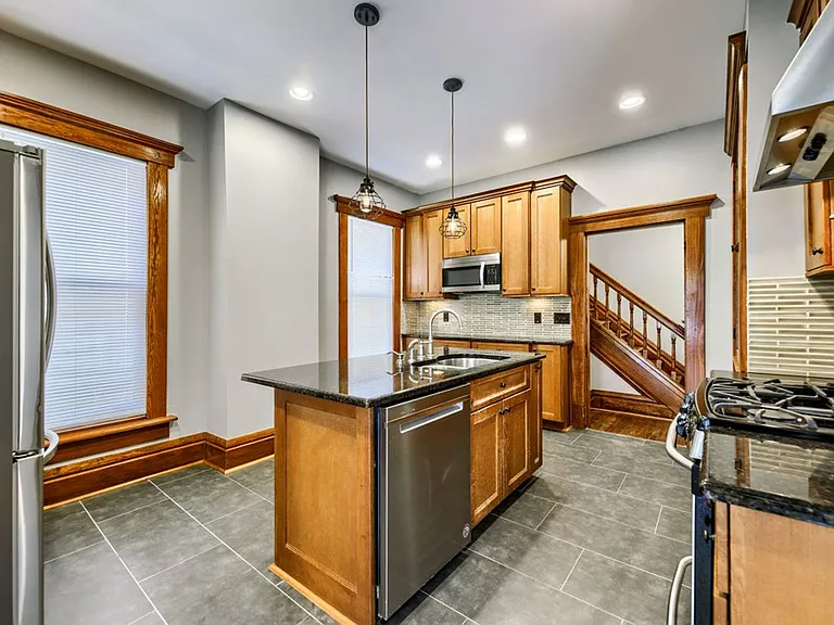 1023 Neil Ave — Photo 15
