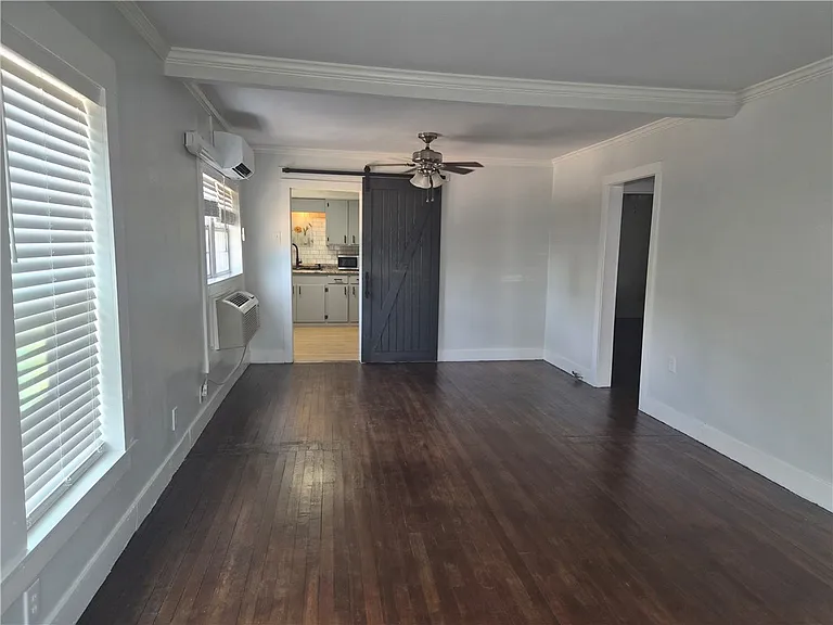 117 Royal St #A — Photo 2