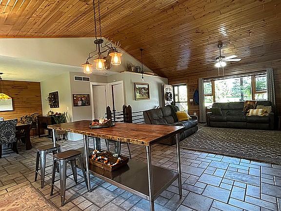 5th image of 2535 County Road 600 N