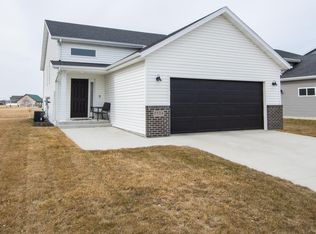 5534 8th St W, West Fargo, ND 58078