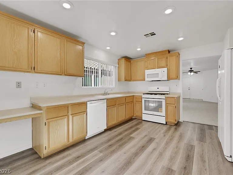 6537 Cape Petrel St — Photo 11