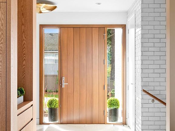 4th image of 4570 Bissenden Pl