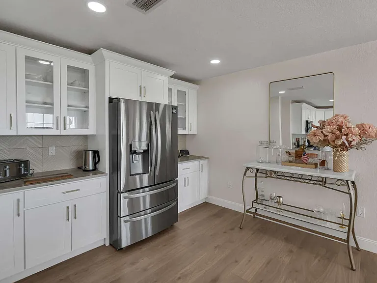 606 N Shore Dr — Photo 27