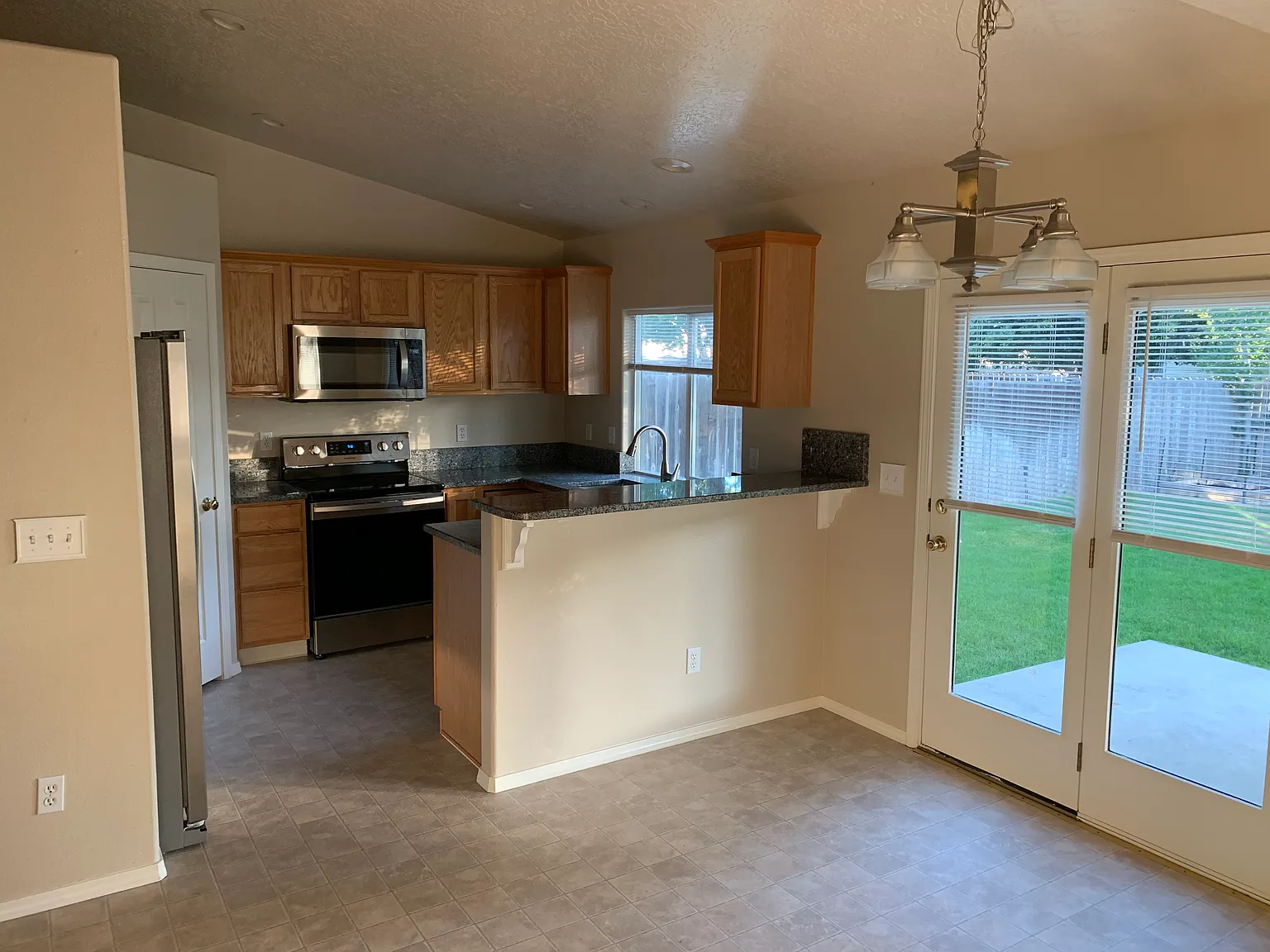 4 bed, 1532 sqft, $2,100 — Photo 4