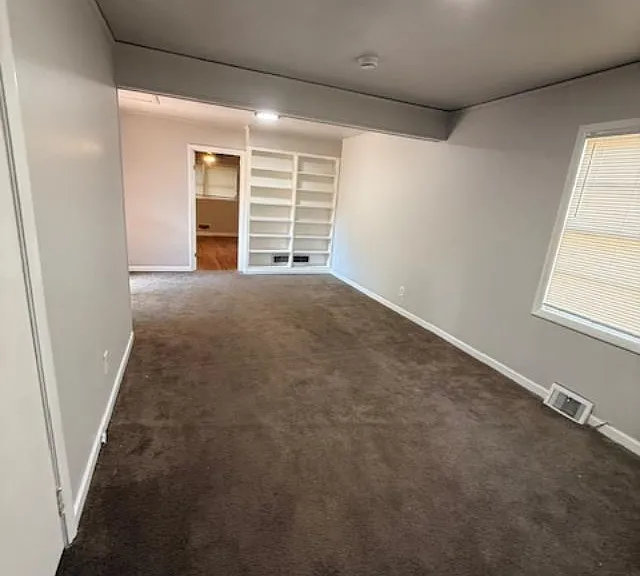 2439 Plantation Dr — Photo 6