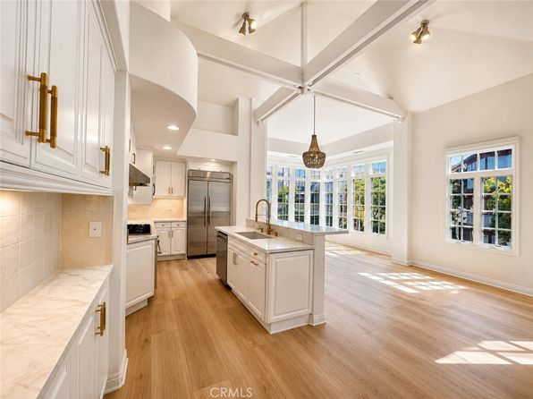 2545 Bungalow Pl