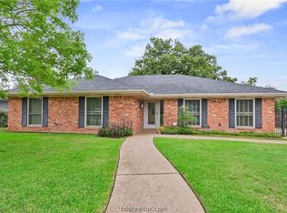 3502 Carter Creek Pkwy, Bryan, TX 77802