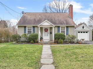 100 Grove St, New Milford, CT 06776