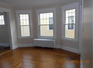 122 Clifford St, Hamden, CT 06517