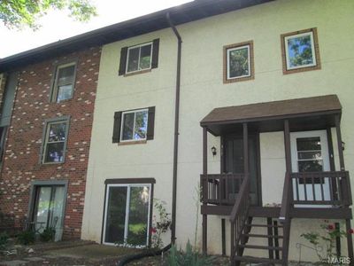 317 Carmel Woods Dr, Ballwin, MO, 63021