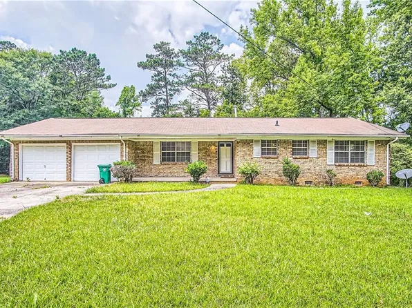 2192 Seven Oaks Cir, Conley, GA 30288