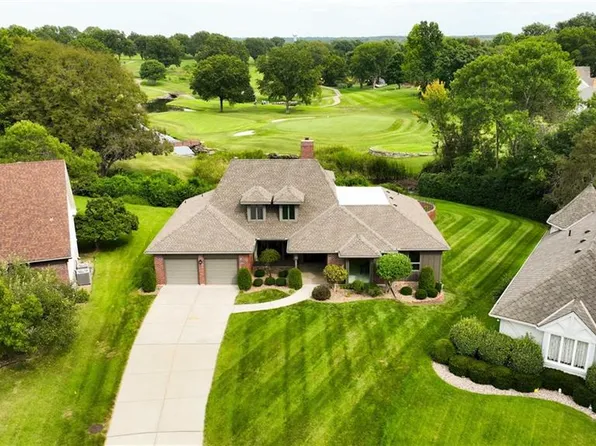 901 Carnoustie Dr, Kansas City, MO 64145