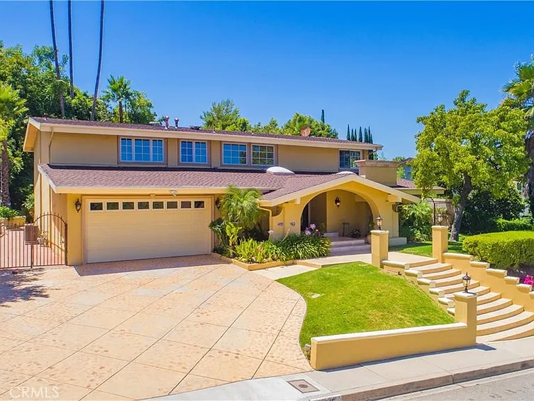 16545 Park Lane Cir — Photo 1