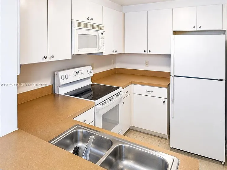 1250 S Miami Ave #2213 — Photo 7